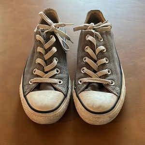 Converse grey low top Chuck Taylor size 6